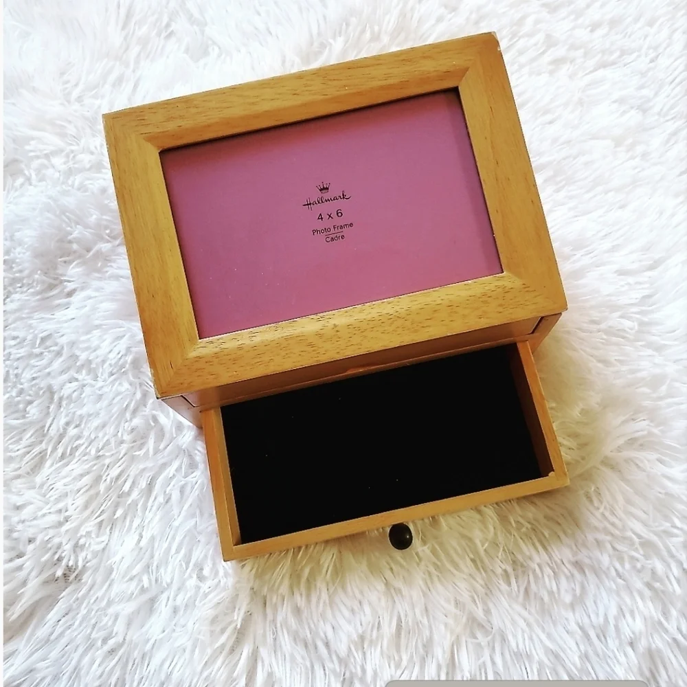 HALLMARK | PHOTO FRAME